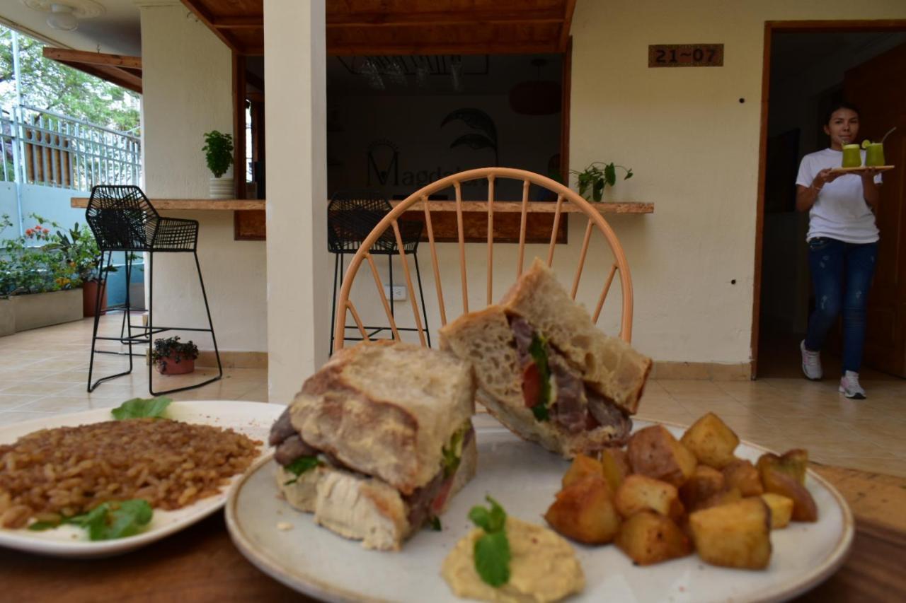 Hostal Magdalena Santa Marta  Luaran gambar